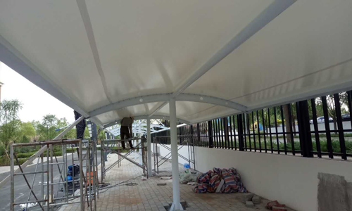 哈爾濱膜結構建筑的施工風險及應對策略